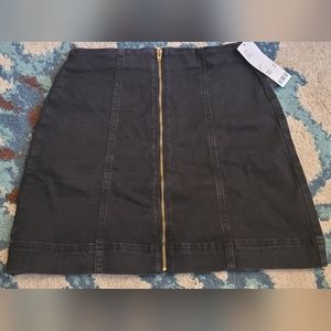 NWT Urban Outfitters BDG Black Zippered Denim Skirt